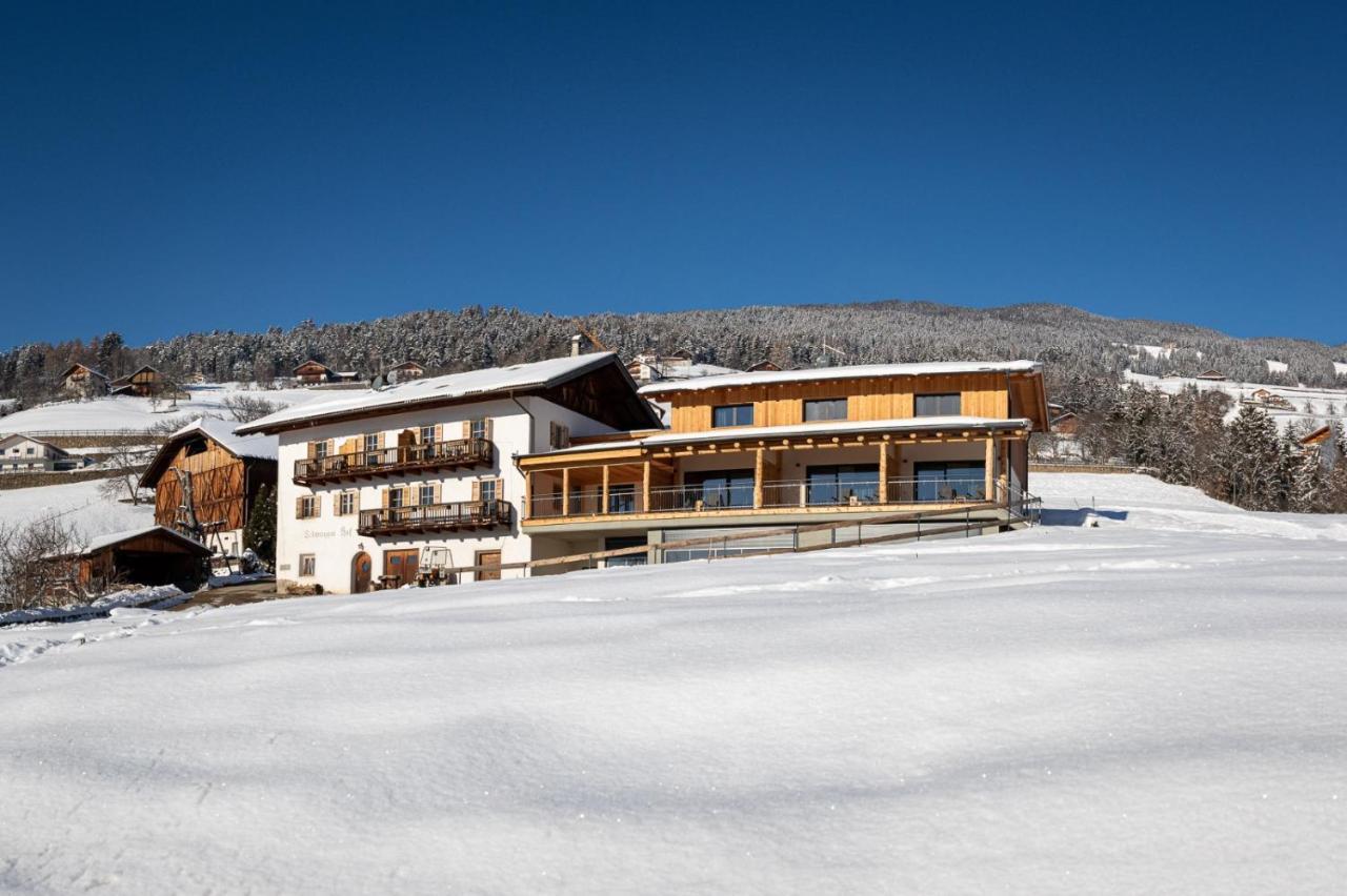 וילאנדרו Schweiggerhof -Agriturismo- Farm Holidays מראה חיצוני תמונה