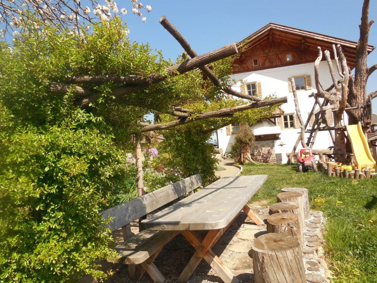 וילאנדרו Schweiggerhof -Agriturismo- Farm Holidays מראה חיצוני תמונה