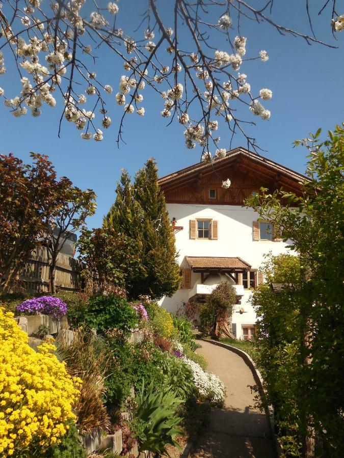 וילאנדרו Schweiggerhof -Agriturismo- Farm Holidays מראה חיצוני תמונה